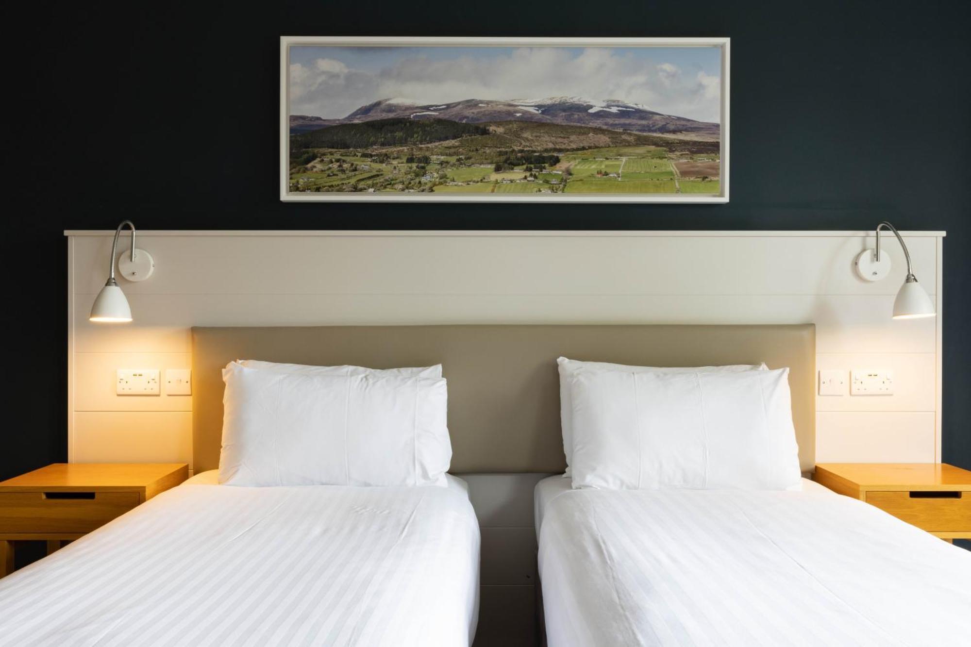 The Highland Hotel By Compass Hospitality Strathpeffer Δωμάτιο φωτογραφία